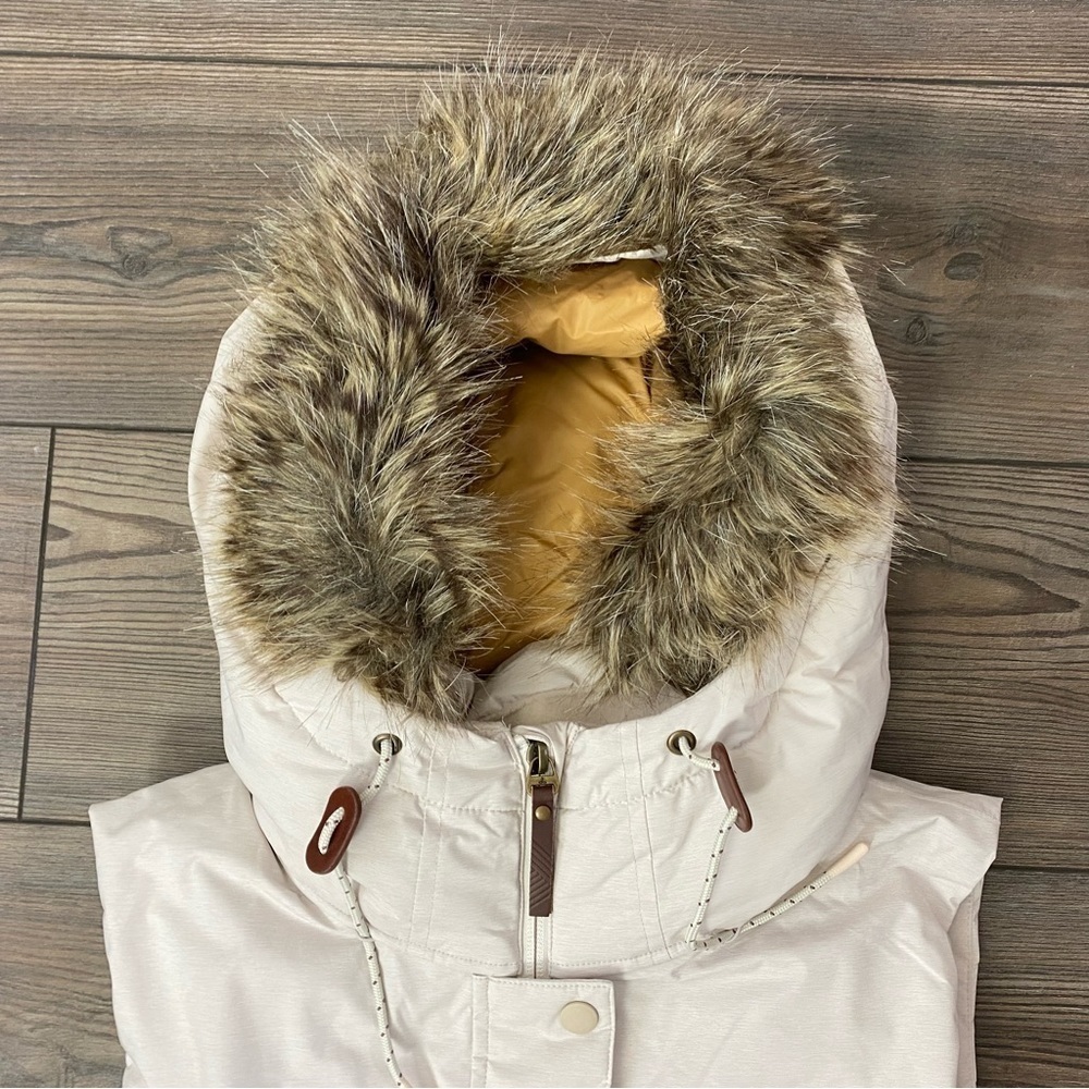 NEW Prana Banajaara Hooded Vest with 650-fill down - Picture 3 of 14
